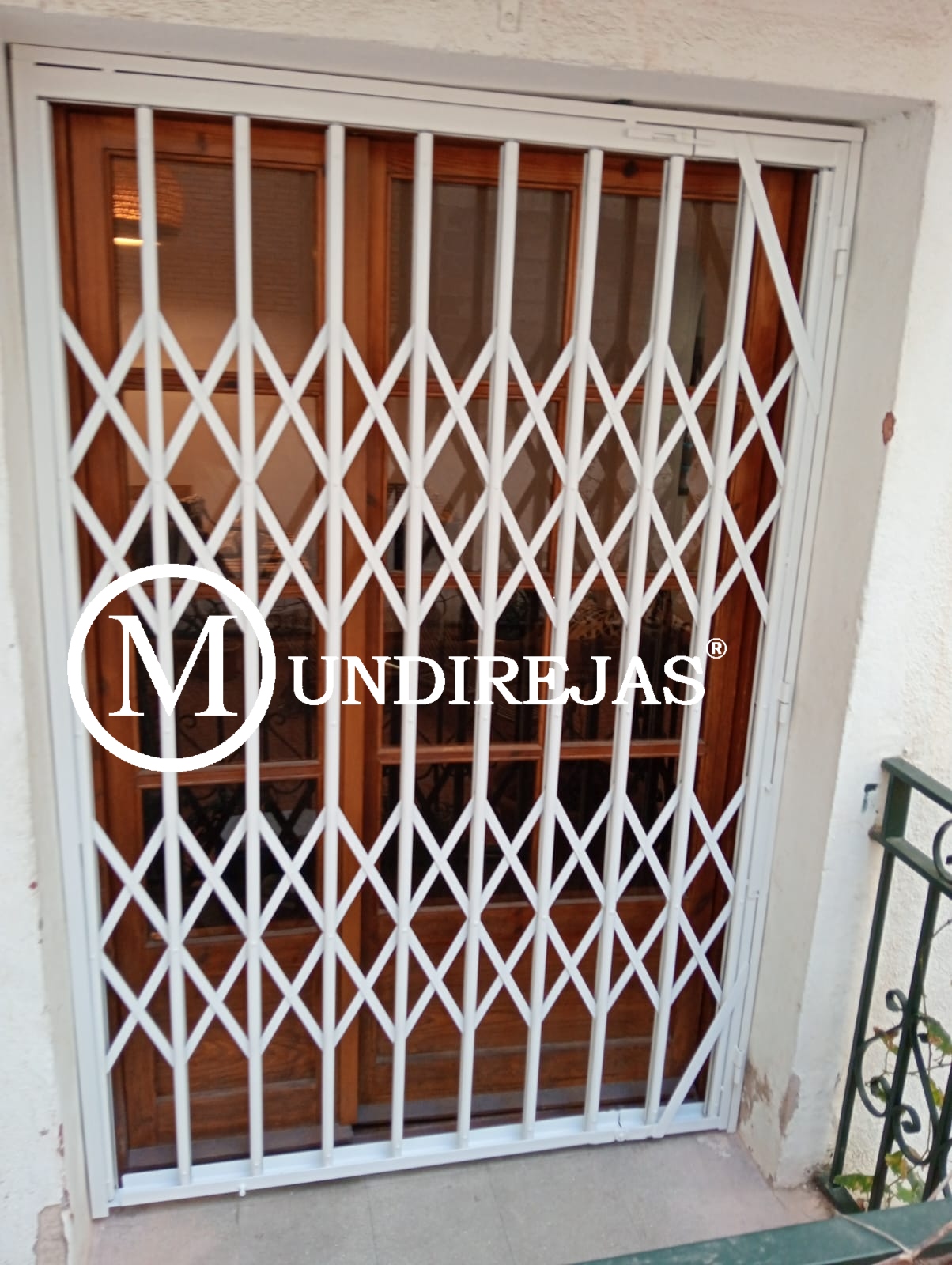 16 0.17 Instalación de rejas de ballesta en Manresa